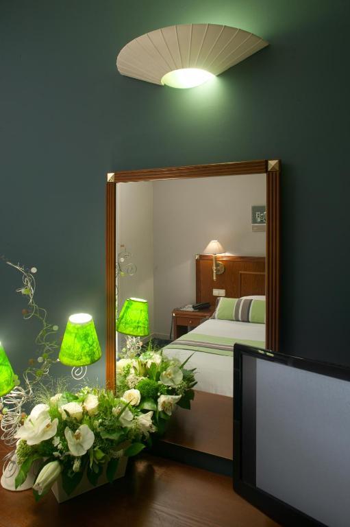 Logis Hotel & Restaurant - Lensotel Room photo
